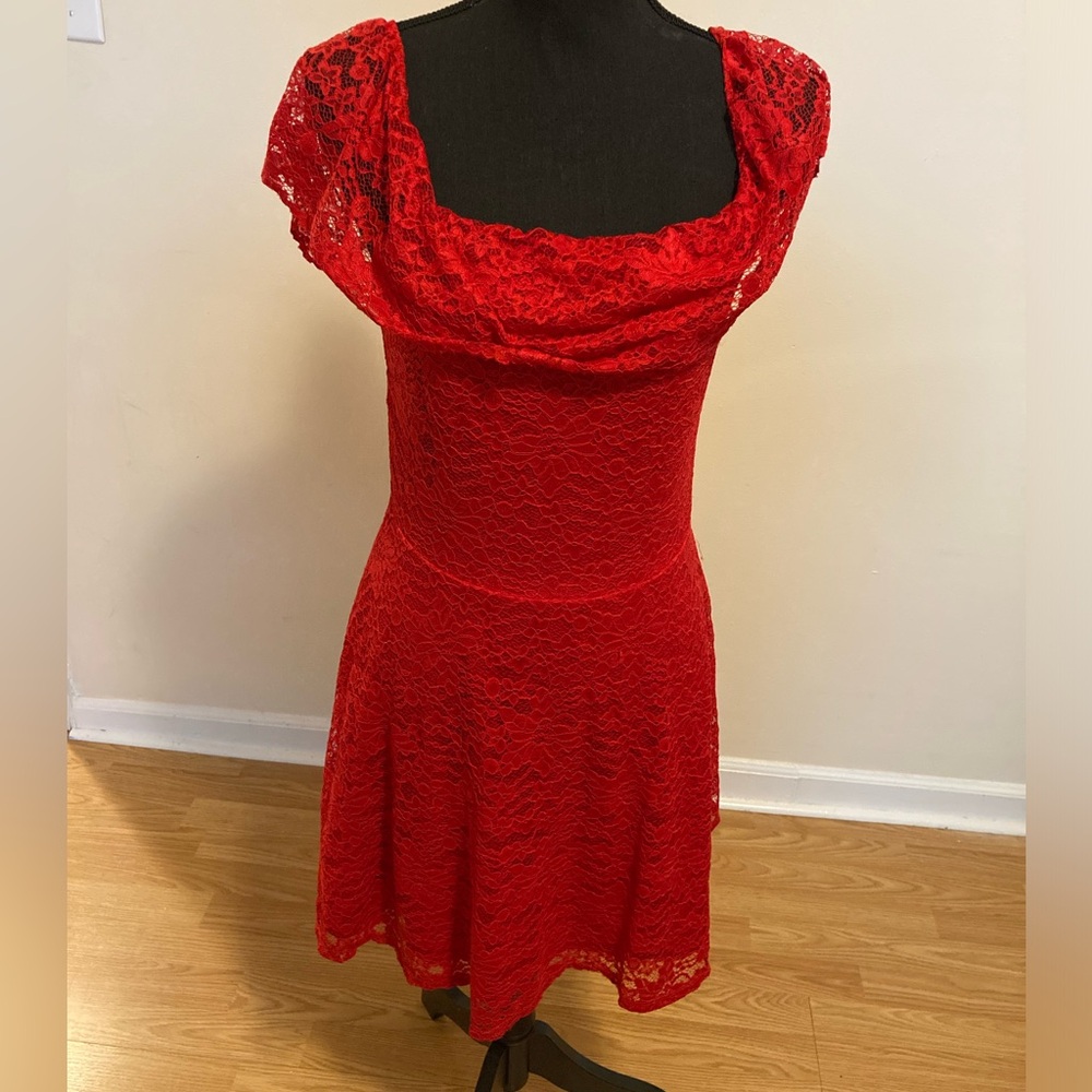 Charlotte Russe Women’s Lace Dress
